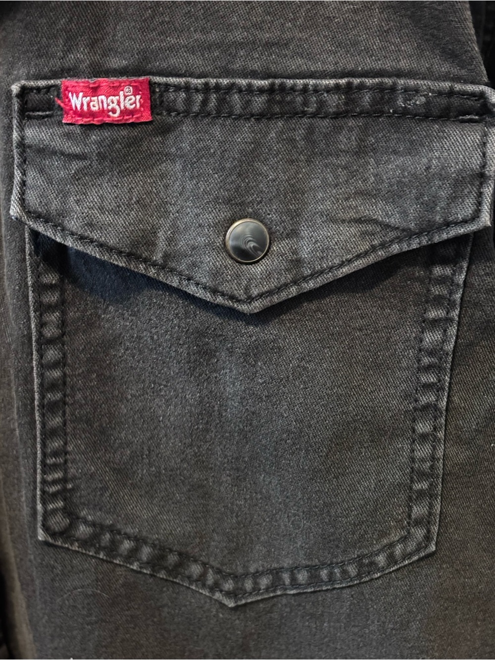 Wrangler Black Western Snap-Front Shirt Jacket - Picture 2 of 6